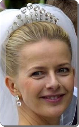 Queen Emma of the Netherlands' Diamond Prongs Tiara